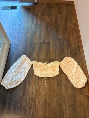 Women's Botanical Floral Sabo Crop Top W/ Balloon Sleeves Size Small